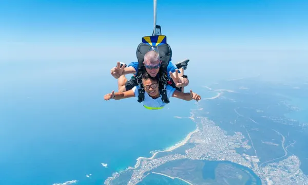 Newcastle up to 15,000ft Tandem Skydive Weekday
