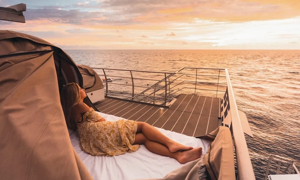 Whitsundays Reefsleep Cruise - Book Now | Experience Oz-1