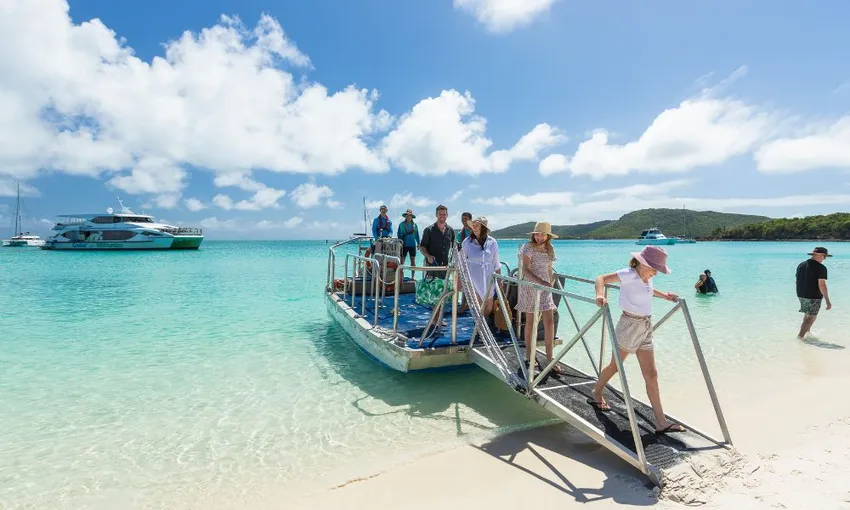 Whitehaven Beach Afternoon Tour | Experience Oz