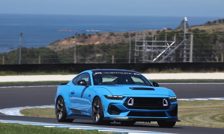 Phillip Island Drive Day