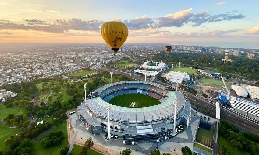 Melbourne City Hot Air Balloon Rides | Experience Oz