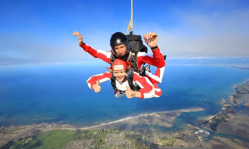 Skydive Abel Tasman 13,000 ft | Experience Oz