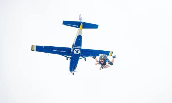 Wollongong Tandem Skydive up to 15,000ft - Weekday
