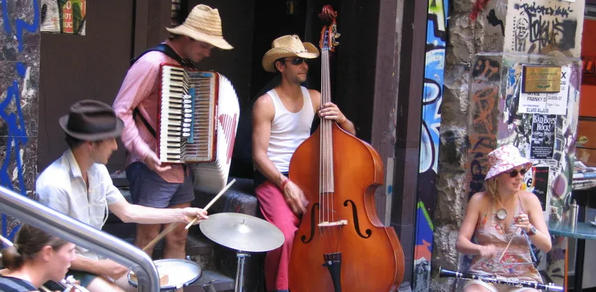 Melbourne Shopping Arcades and Lanes Tour including Lunch | Experience Oz
