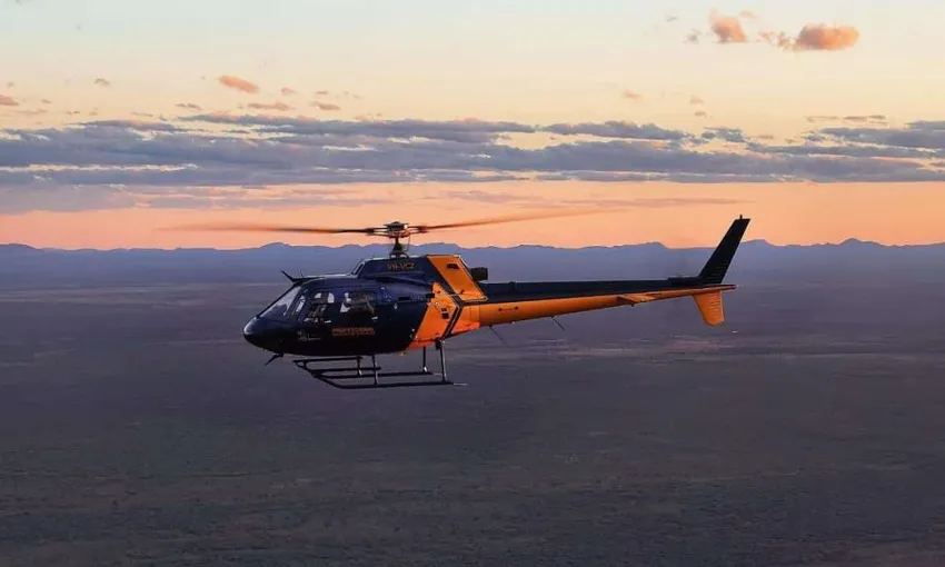 36 minute Sunset Uluru & Kata Tjuta Helicopter Flight | Experience Oz