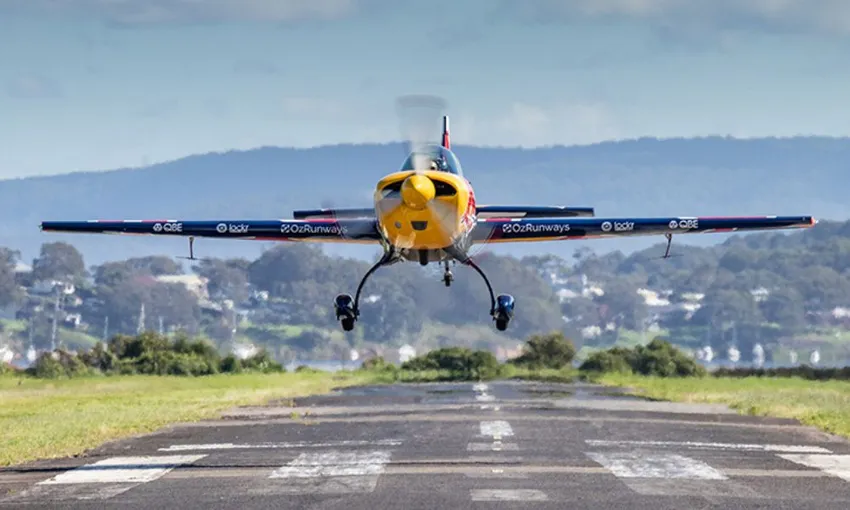 Air Race Experience in Matt Hall's Race Plane - 10 Minutes - Newcastle