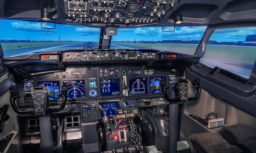 Boeing 737 Flight Simulator, 1 Hour - Up To 3