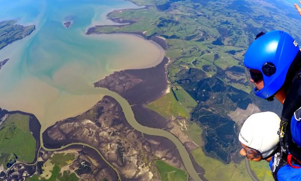 Auckland Skydiving - Book Online | Experience Oz + NZ-5