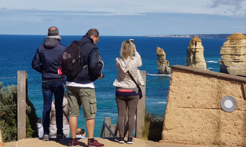 Great Ocean Road, 12 Apostles Bus Tour & Otway Zipline - Departs Melbourne