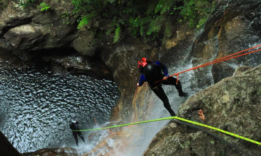 Blue Mountains Canyoning and Abseiling - Full Day 