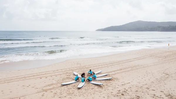 Beginner Surf Lesson on Noosa Beach - 2 Hours 