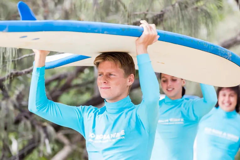 Beginner Surf Lesson on Noosa Beach - 2 Hours | Experience Oz