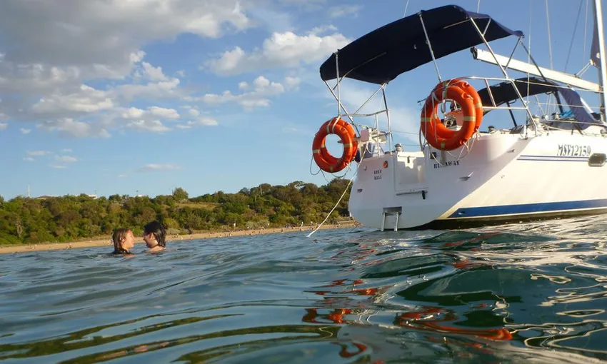 Learn to Sail a Yacht, 1.5 Hours - Safety Beach, Mornington Peninsula