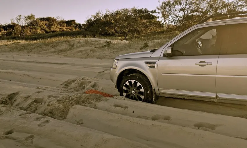 4WD Sand Driving Course - Full Day - Sunshine Coast