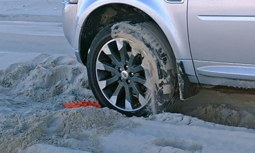 4WD Sand Driving Course - Full Day - Sunshine Coast