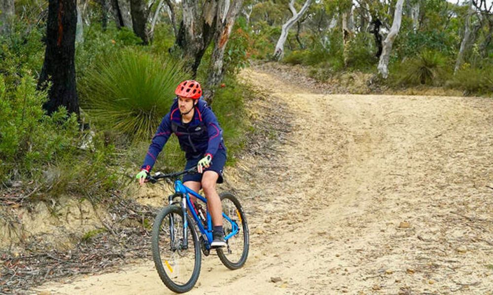 Blue Mountains Hanging Rock Self Guided E-Bike Hire 