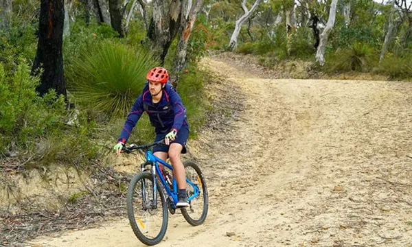 Blue Mountains Hanging Rock Self Guided E-Bike Hire