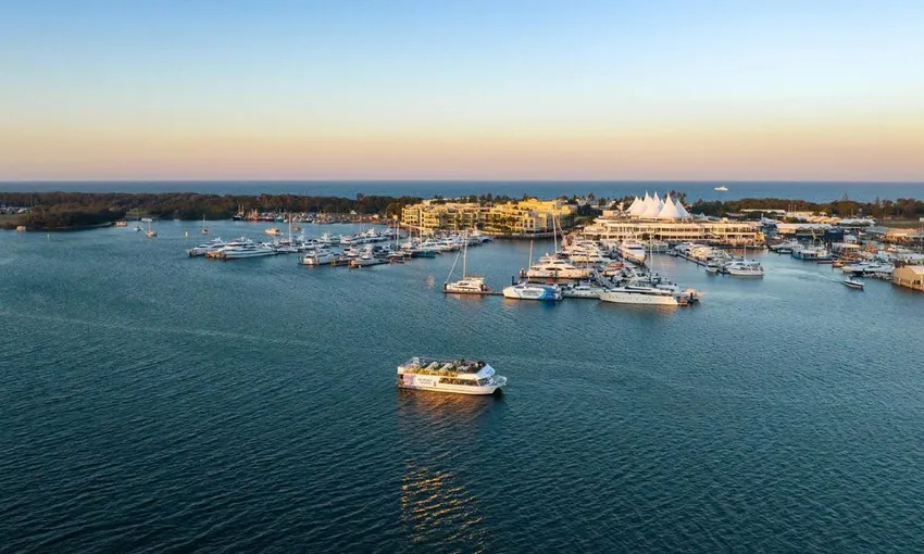 Gold Coast Dinner Cruise, 2.5 Hours - Departing Main Beach