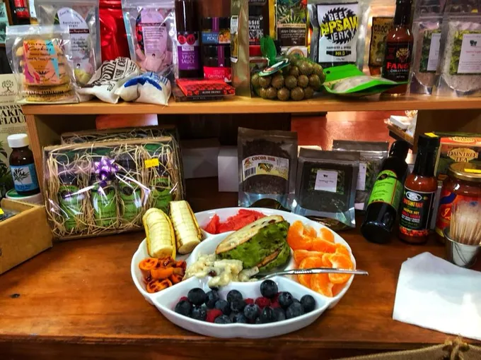 Cairns Food and Wine Tour with Lunch | Experience Oz