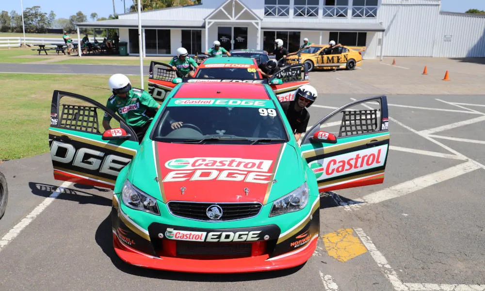 Gold Coast V8 Supercar 5 Hot Lap Rides | Experience Oz-4