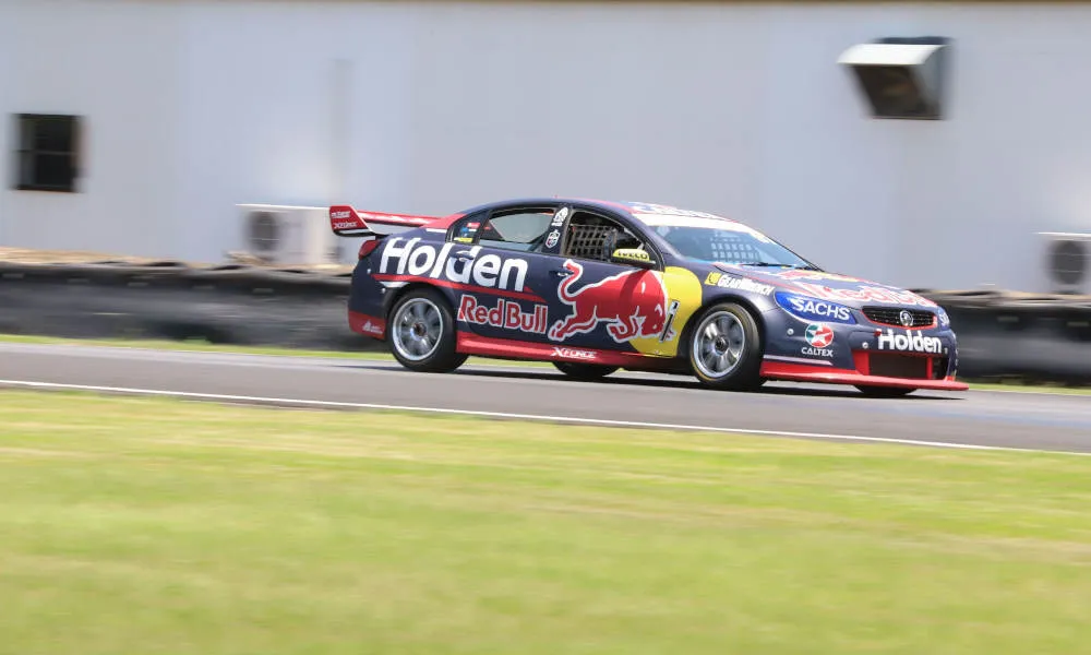 Gold Coast V8 Supercar 10 Lap Drive Plus 2 Lap Ride | Experience Oz-3