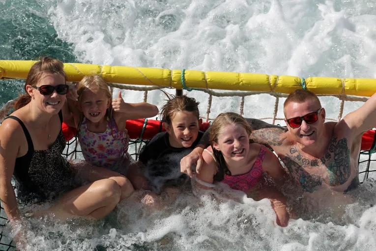 Jervis Bay Boom Netting Dolphin Cruise, 90 Minutes