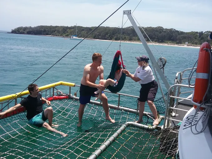 Jervis Bay Boom Netting Dolphin Cruise, 90 Minutes
