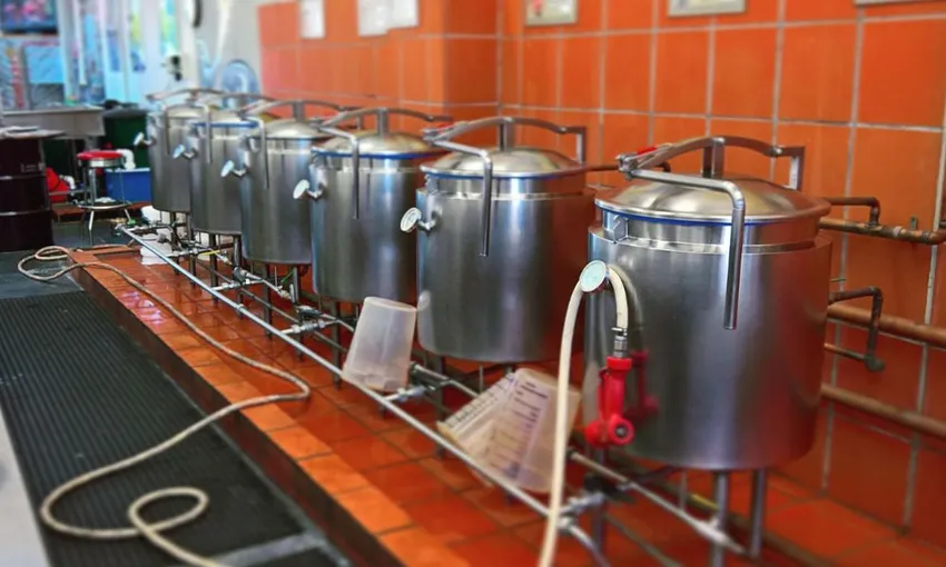Brew Your Own Beer or Cider, 25 Litres