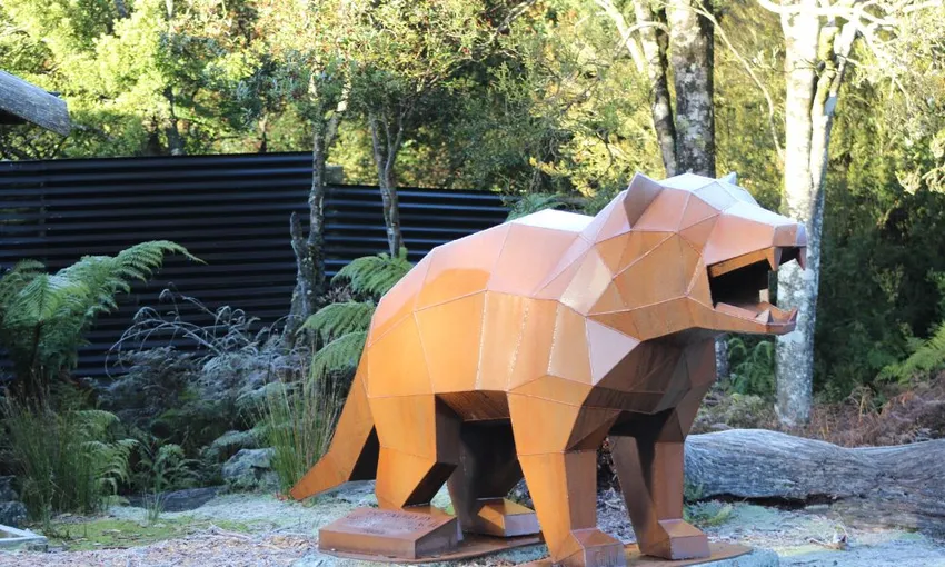 Devils Cradle Mountain Day Entry and Joey Encounter