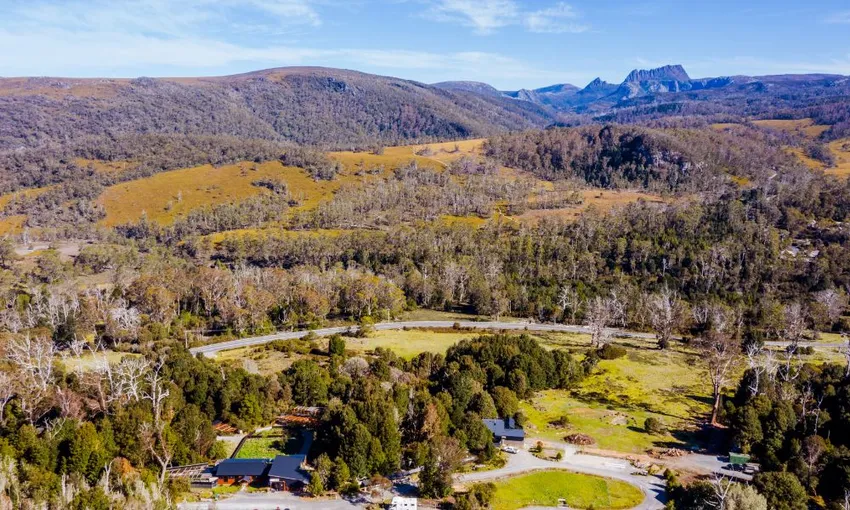 Devils Cradle Mountain Day Entry and Joey Encounter