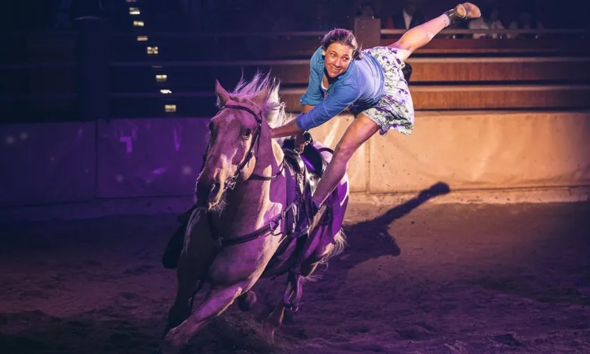 Australian Outback Spectacular - Book Now | Experience Oz