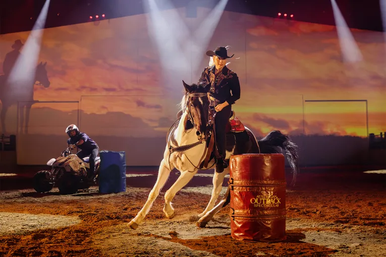 Australian Outback Spectacular - Book Now | Experience Oz