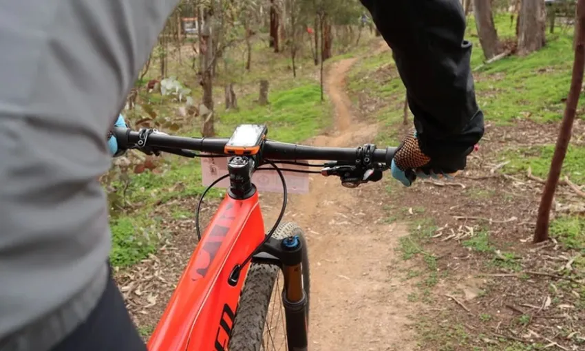 Full Day Mountain Bike Tour with Brewery Lunch - Melbourne