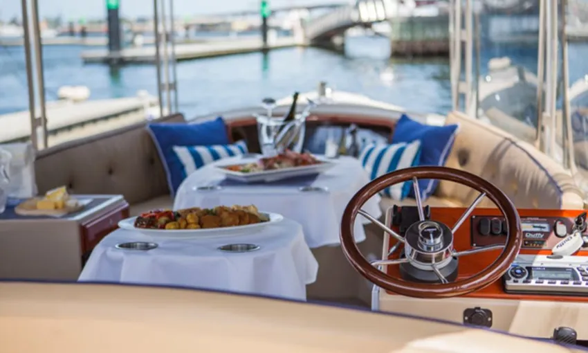 Yarra River Self-Drive Boat Hire, 2 Hours