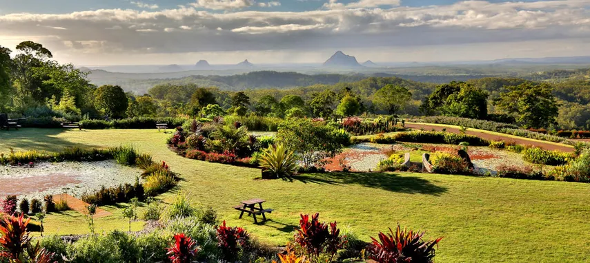 Maleny Botanic Gardens Entry & Aviary Tour | Experience Oz