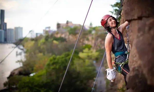 Kangaroo Point Night Rock Climbing Session - 3 Hours