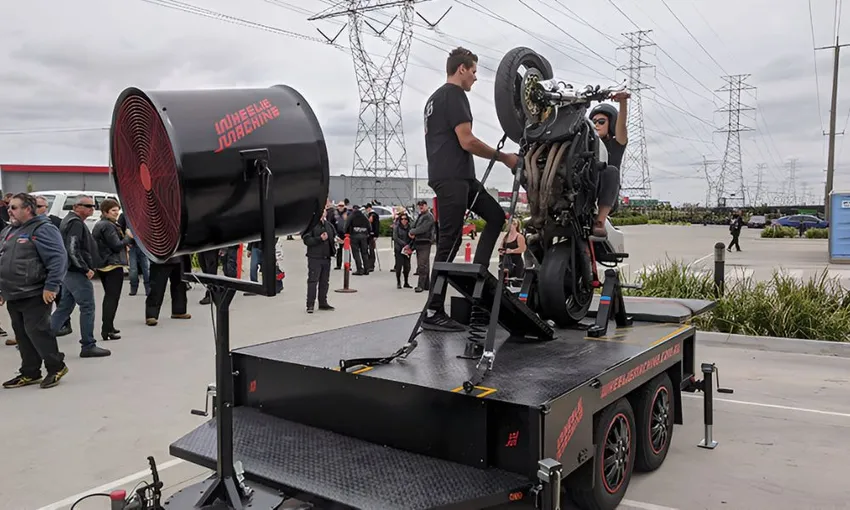 Learn to Wheelie a Motorcycle - 45 minutes - Mordialloc