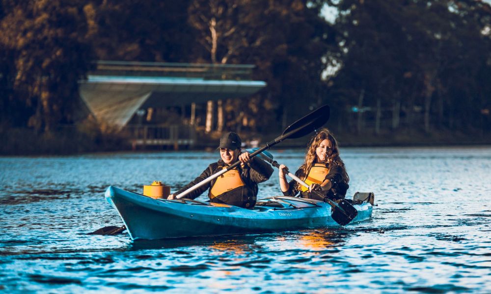 Guided Kayak Tour, 1.5 Hours – Adelaide City