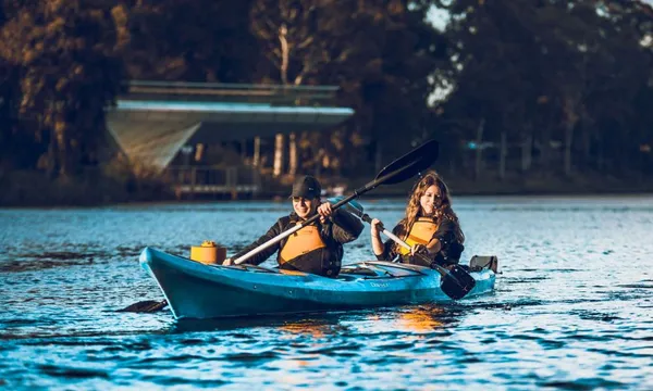 Guided Kayak Tour, 1.5 Hours – Adelaide City
