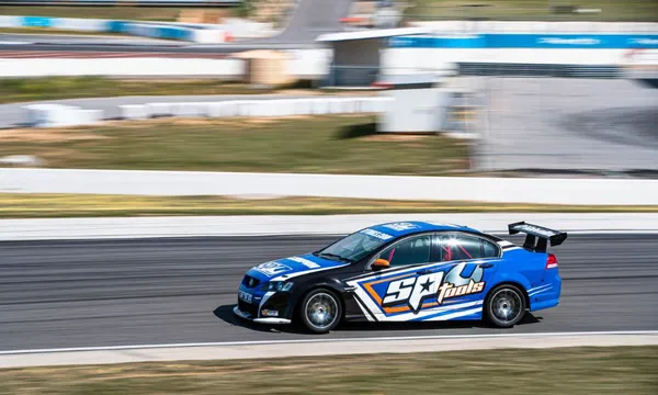 Perth V8 Race Car Drive, 11 Laps