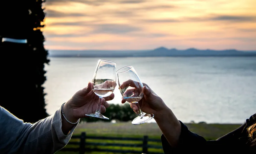 Melbourne Bay Food & Wine Trail - Book Now | Experience Oz