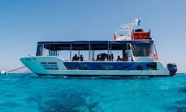Ningaloo Reef Glass Bottom Boat & Snorkel Tour, 2 Hours