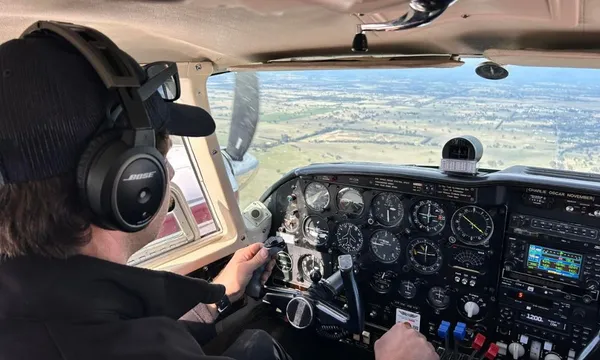 Albury Flying Lesson, 30 Minutes 