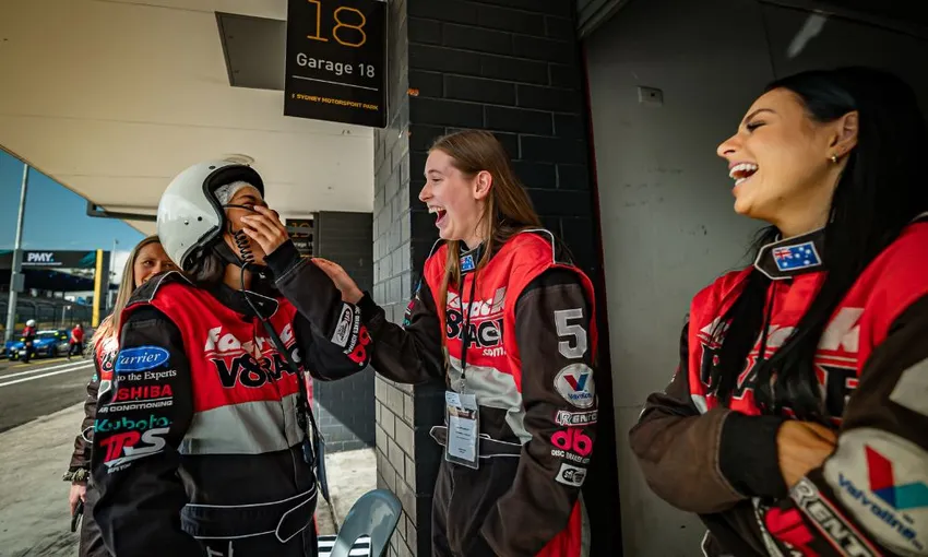 V8 8 Lap Drive & 2 Hot Lap Combo - Eastern Creek, Sydney