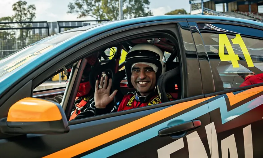 V8 8 Lap Drive & 2 Hot Lap Combo - Eastern Creek, Sydney