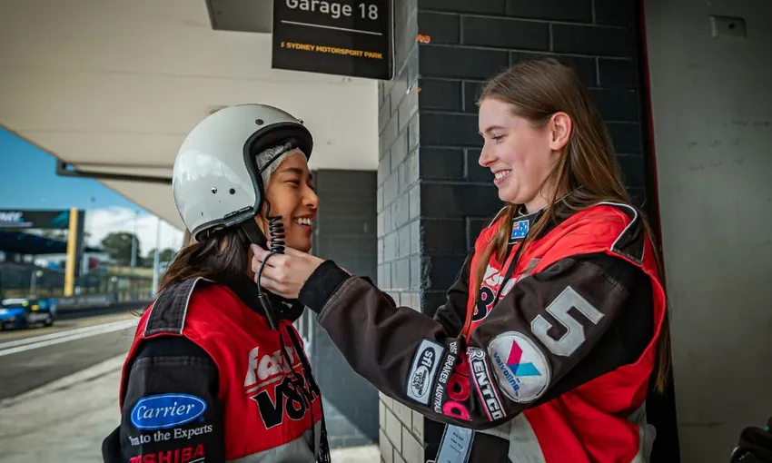 V8 8 Lap Drive & 2 Hot Lap Combo - Eastern Creek, Sydney