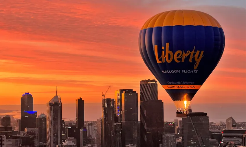 Melbourne Sunrise Hot Air Balloon Flight - 1 Hour | Experience Oz