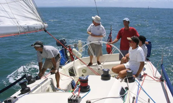 Overnight Learn to Sail Weekend Course On A Yacht