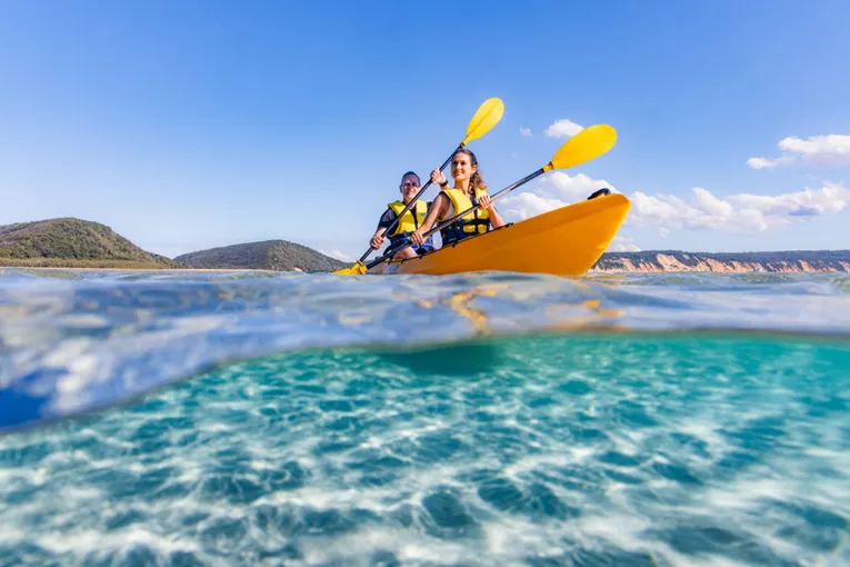 Wildlife Kayak Tour & 4WD Adventure, 3 Hours - Rainbow Beach