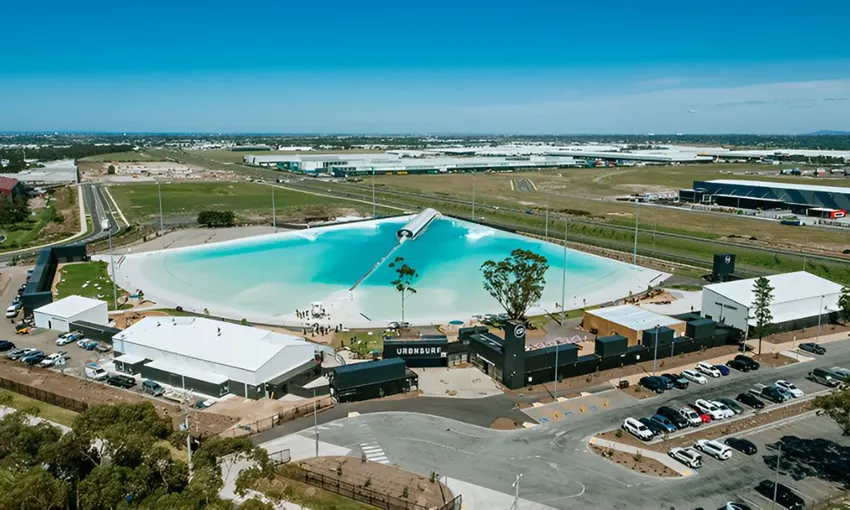Melbourne Learn to Surf Lesson at URBNSURF